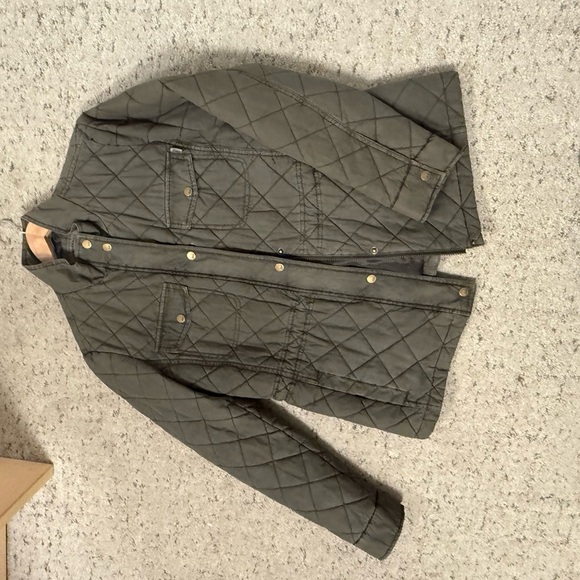 G.H. Bass & Co. Khaki green EUC near new size L Quilted Utility/Barn Jacket - Picture 7 of 13
